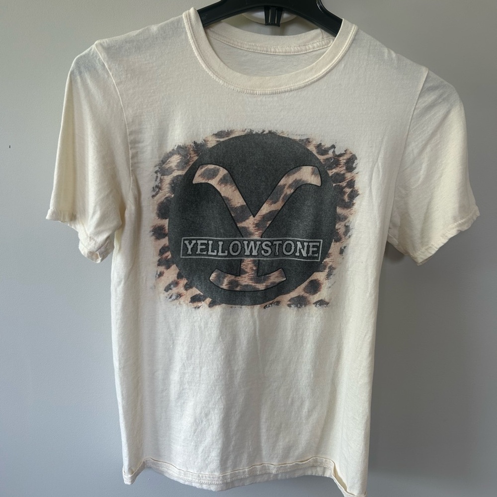 Yellowstone Graphic T-Shirt